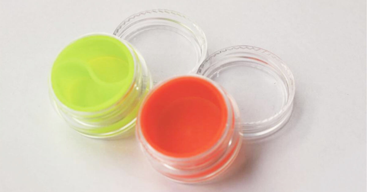 plastic-screw-top-concentrate-container-with-silicone-cap-pic