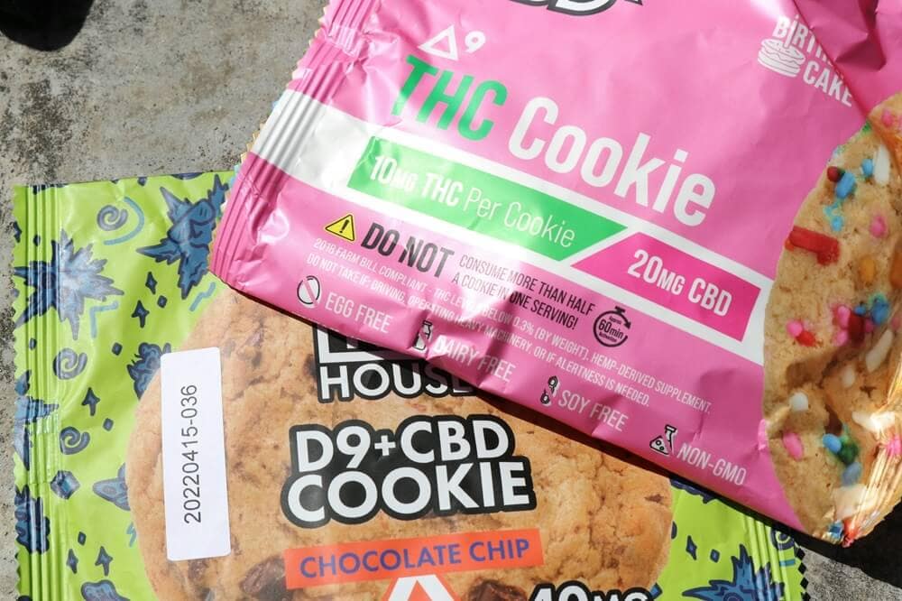 D9+CBD Cookie packaging featuring chocolate chip and birthday cake varieties