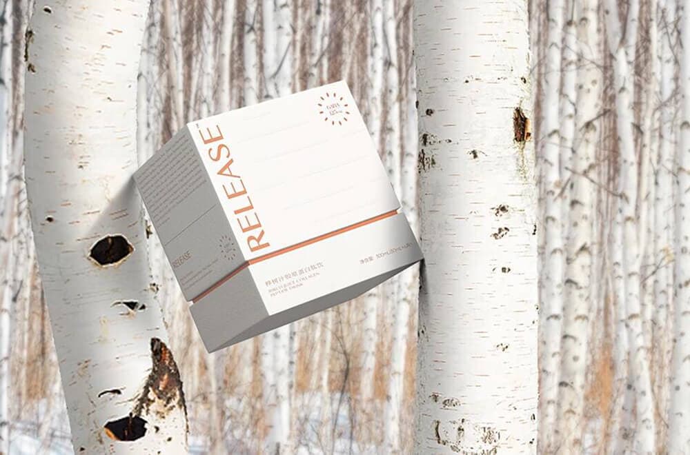 a luxurious rigid box made of white kraft paper